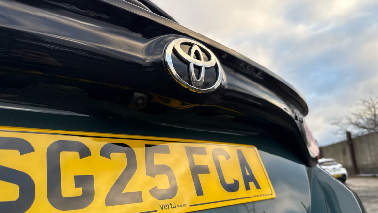 Toyota Yaris 1.5 Hybrid Icon 5dr CVT Hybrid Hatchback